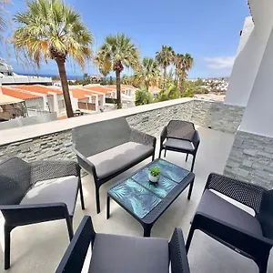 Luxury Renevapartment Island Village Apartment